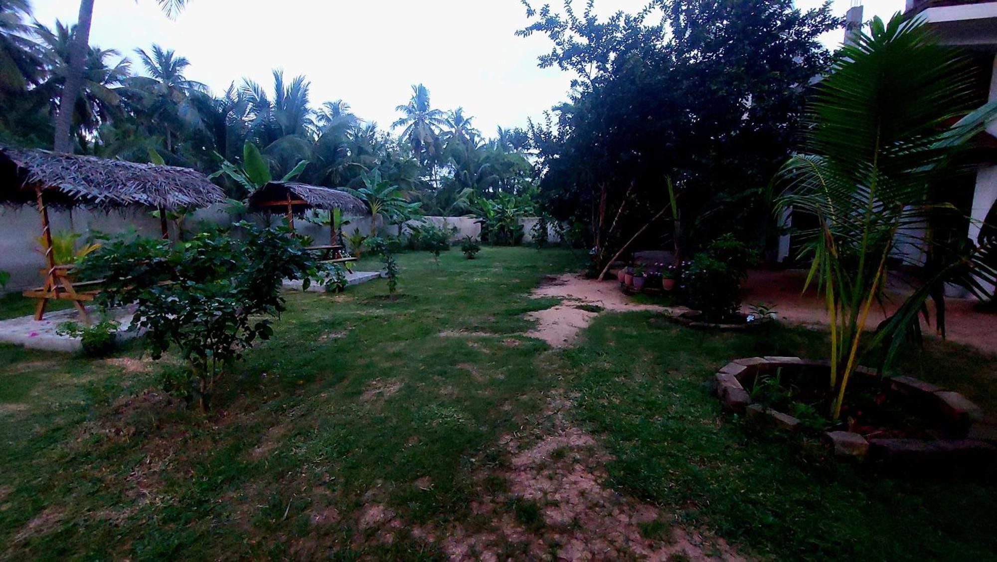 The Dream Inn Guesthouse Passikudah Batticaloa Exterior foto